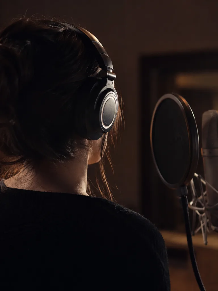 Cover artist practicing with a minus-one mix