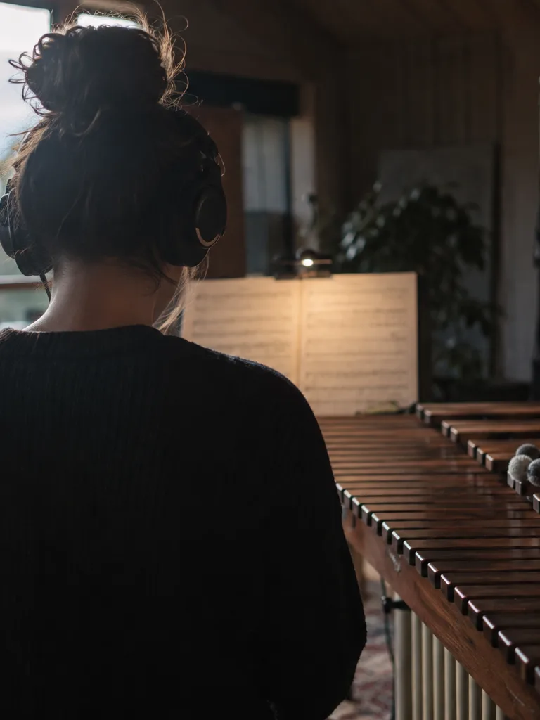 Cover artist practicing with a minus-one mix