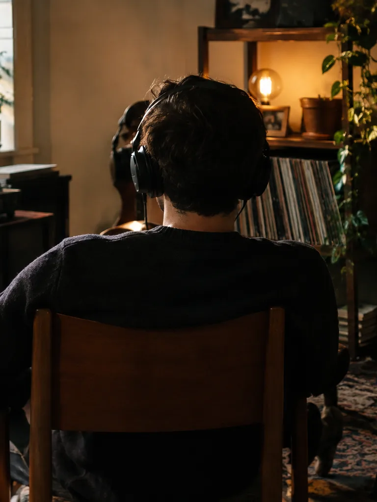 Cover artist practicing with a minus-one mix