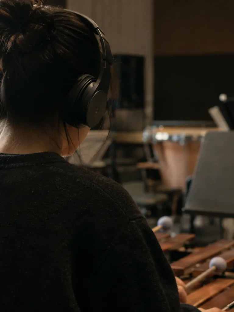 Cover artist practicing with a minus-one mix